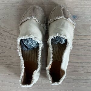 Castaner Cream Espadrille Slip-On Women's Shoes Sz 38